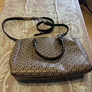 Jones New York Signature Black Logo Satchel Shoulder Bag Dome Bag Gold Hardware